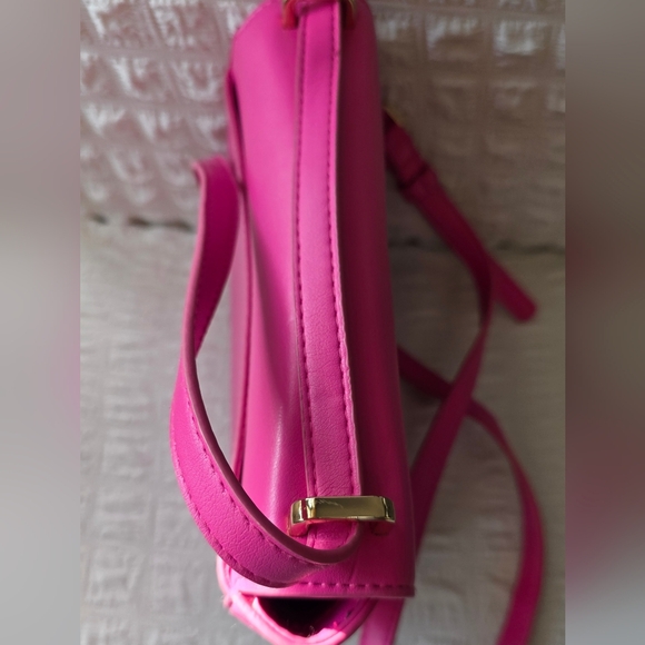 a new day Fuchsia Crossbody Bag - Picture 2 of 8